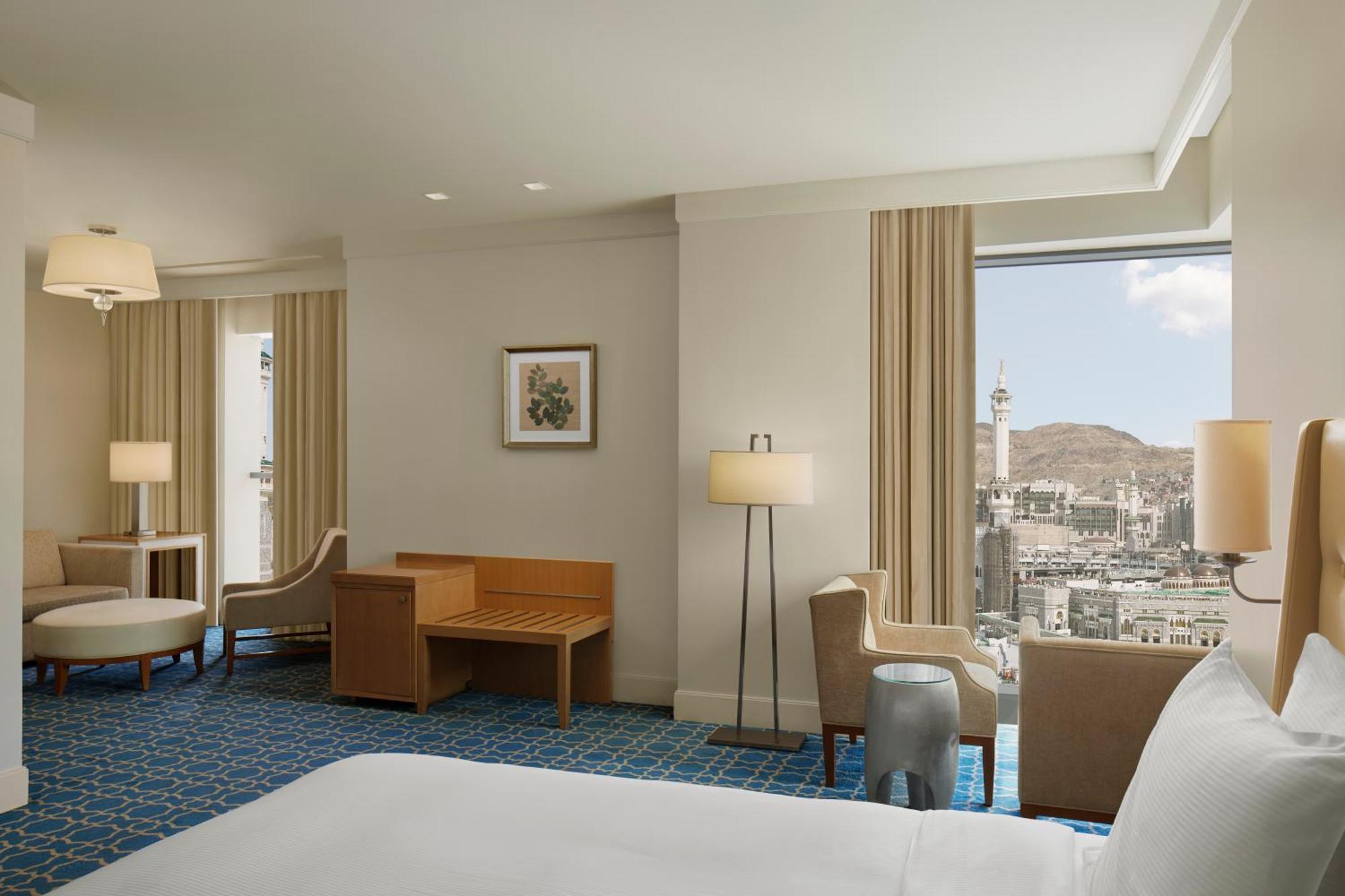 麦加会议希尔顿酒店 Mecca 外观 照片 A view of the San Francisco skyline from a guest room at the Ritz-Carlton, San Francisco